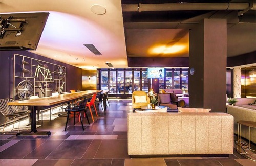 Xujiahui Hotel | Convenient CitiGO Hotel Shanghai Xujiahui: Family-Friendly Stay