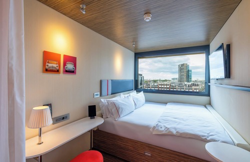 Shoreditch Hotel | Elegant citizenM London Shoreditch: Top-Rated Eco-Friendly Stay