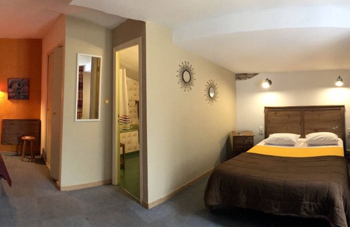Villeneuve-les-Beziers Hotel | Eco-Friendly Retreat at Citotel Las Cigalas with Ocean Views