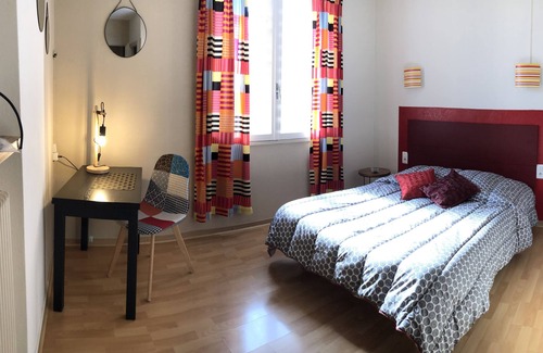 Villeneuve-les-Beziers Hotel | Eco-Friendly Retreat at Citotel Las Cigalas with Ocean Views