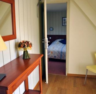 Louannec Hotel | Discover Comfort at Citotel Les Sternes - Pet Friendly & Spa
