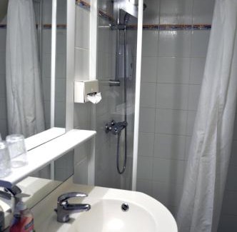 Louannec Hotel | Discover Comfort at Citotel Les Sternes - Pet Friendly & Spa
