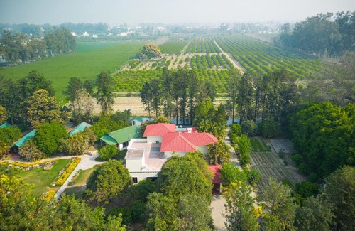 Hoshiarpur Villa | Discover amã Stays & Trails in Citrus County, Hoshiarpur