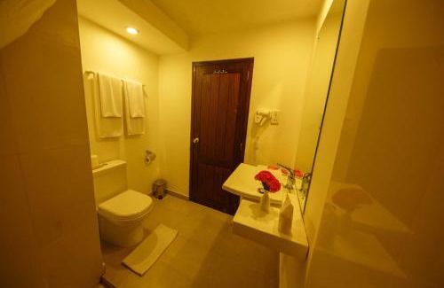 Nalagasdeniya Resort | Oceanfront Citrus Hikkaduwa: 4-Star Relaxation Awaits