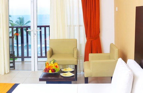 Nalagasdeniya Hotel | Relax at Citrus Hikkaduwa: 4-Star Comfort & Pool Access