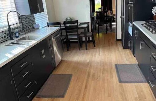 View Park-Windsor Hills House | Top-Rated Citrus Ave Getaway - Family-Friendly Retreat