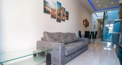 Victoria House | Pet-Friendly Cittadella B&B with Breakfast & Family Amenities