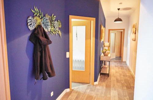 Bernburg Apartment | Stylish City-Apartment 1: Family-Friendly Retreat with High Ratings