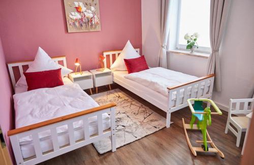 Bernburg Apartment | Stylish City-Apartment 1: Family-Friendly Retreat with High Ratings