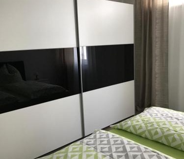 Pfersee Apartment | Discover the City Apartment: Family-Friendly Stay Awaits!
