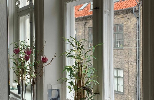 Christianshavn Apartment | Cozy City Apartment in Copenhagen with Breakfast Included