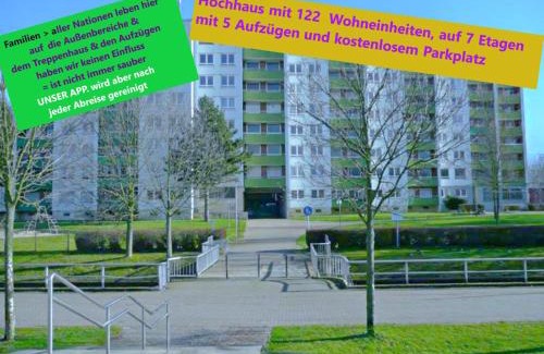 Odenkirchen-Mitte Apartment | Convenient City Hotel with Spa, Restaurant & Pet-Friendly Stay