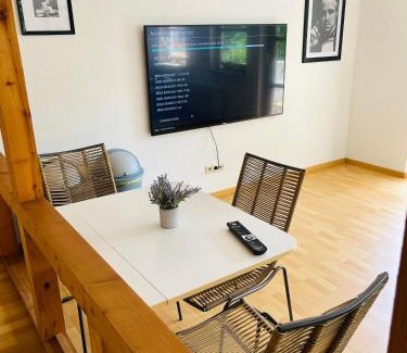 Kirchheim unter Teck Apartment | Comfortable City Appartement Kirchheim - Pet and Child Friendly