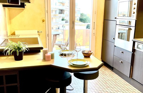 Le Bouscat Apartment | Discover Family-Friendly Comfort at City Break Picquecailloux