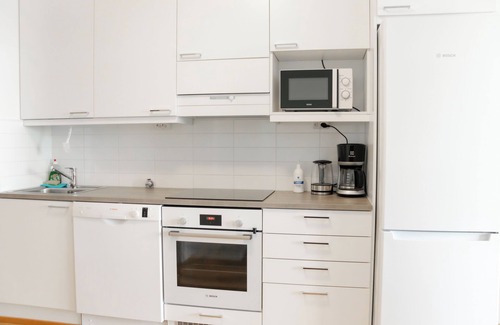Oulu Apartment | Central 1BR Studio with Breathtaking Views and Breakfast