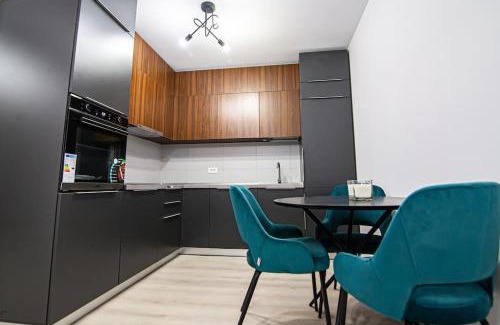 Resita Apartment | Prime City Center Accommodation - Guest Rated 9.8/10
