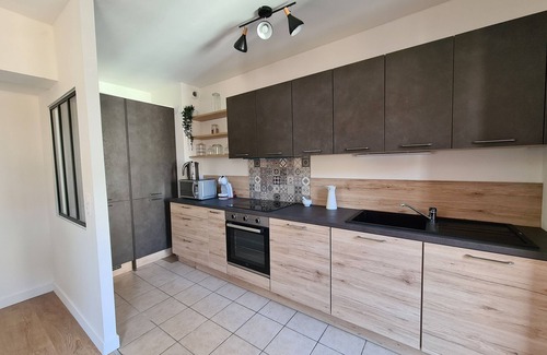 Thonon-les-Bains Apartment | Central Location Apartment with Kitchen & Breakfast Included