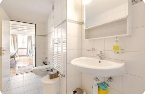 Niederdorf Apartment | Convenient City Center Apartment in Old Town ZH