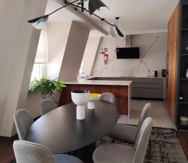 Baixa Apartment | City Center Apt with Elevator Your Office inLisbon