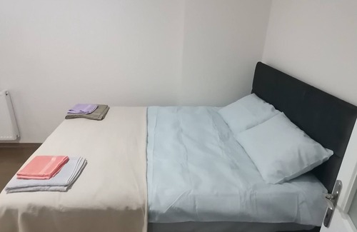 Gumussuyu Mahallesi Apartment | Central Taksim Apartment with Spa and Hot Tub Amenities