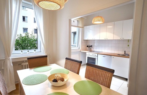 Wieden Apartment | Experience Comfort at City Center State Opera - The Lodge