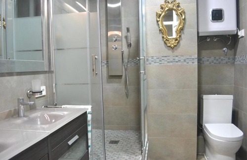 El Botanic Apartment | Premier Hotel with Garden View & WiFi in City Centre
