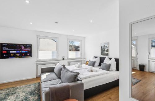 Weitmar-Mark Apartment | Explore CityChalet: Renovated, Family-Friendly & Serene