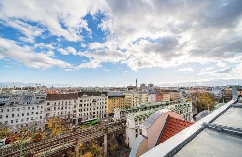 Wahring Apartment | Discover City Chic #20: A 4-Star Stay Awaits