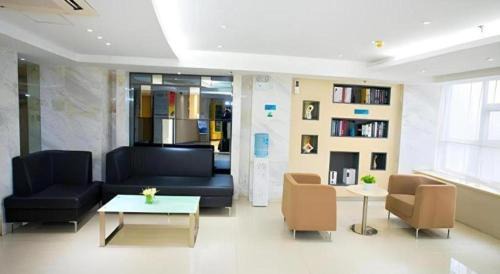 Jiangxia District Hotel | City Comfort Inn Wuhan Jiangxia