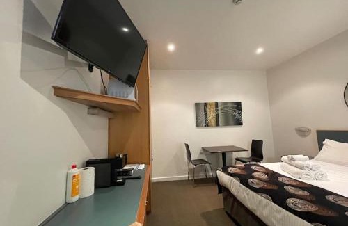 Adelaide Central Business District Apartment | Inviting City Ex Hotel Ensuite Room in the Heart of Town