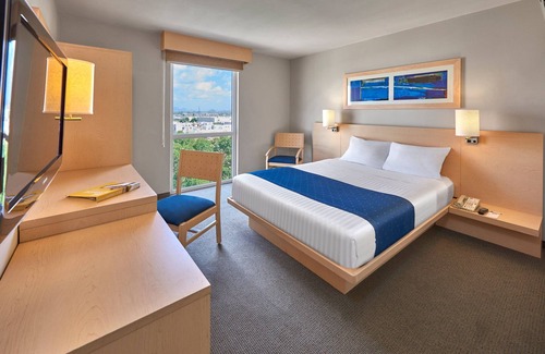 Cuautlancingo Hotel | Discover City Express by Marriott Puebla Finsa - Guest Rated 8.4