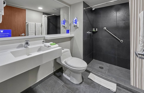 Tapachula Hotel | Discover City Express by Marriott Tapachula with Pool & Spa