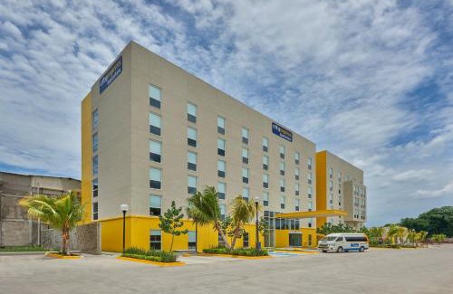 Tapachula Hotel | Stylish Stay at City Express by Marriott Tapachula