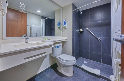 Tehuacan Hotel | Inviting City Express by Marriott Tehuacan with Spa & Dining