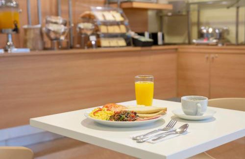 Ciudad Cariari Hotel | Comfortable Stay at City Express by Marriott, San José