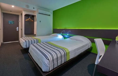Cuautlancingo Hotel | Comfort Meets Convenience at City Express Junior Puebla