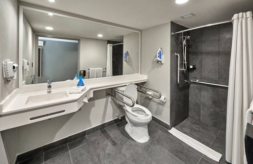 Comitan de Dominguez Hotel | Top-Rated City Express by Marriott Comitan with Spa & Breakfast