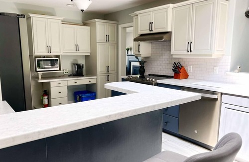Charlottetown House | City Family Escape - Spacious 4-Bedroom within walking distance of Victoria Park