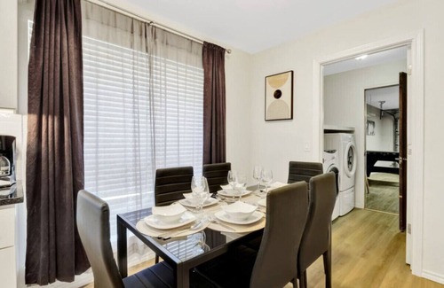 Plano House | City Gem: 4BR w/POOL! Sleeps 10