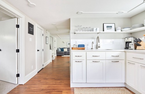 Fremont Apartment | City Haven III: Ideal Location near Zoo & Downtown Attractions