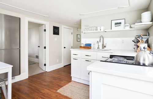 Fremont Apartment | City Haven III: Ideal Location near Zoo & Downtown Attractions