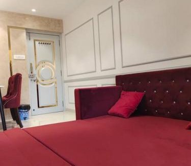 Vikhroli West Apartment | Pet-Friendly City Homes Pearl Apartment for Family Stays