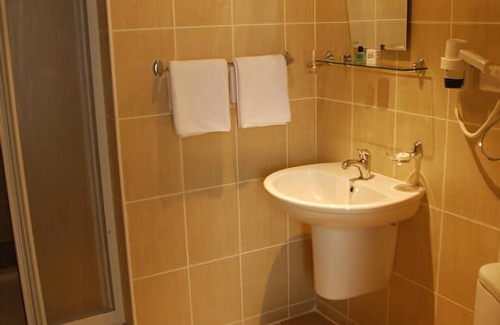 Cerkezkoy Hotel | Stylish Stay at City Hotel Cerkezkoy with Spa & Dining