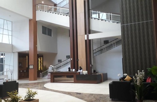 Tasikmalaya Hotel | Budget-Friendly City Hotel with Pool and Hot Tub Access