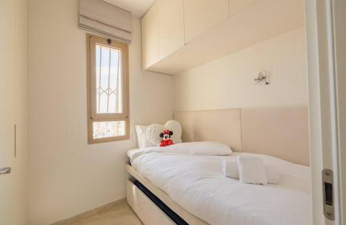 Jerusalem Apartment | City Lights 4 BR Family-Friendly Retreat in the Heart of Town
