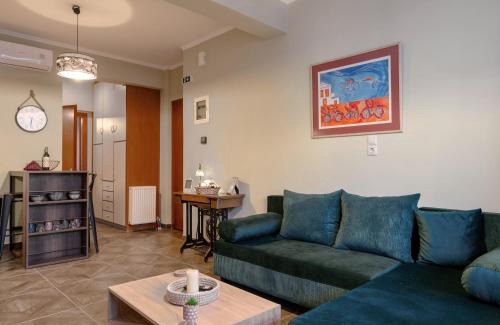 Preveza Apartment | Pet-Friendly City Lights in Preveza - Rated 10/10 by Guests