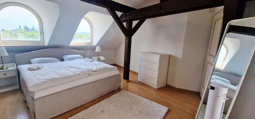 Center Apartment | City Lights Zurich View Loft