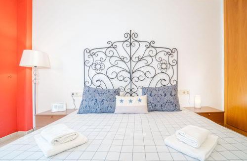 Figueres Apartment | Stylish City Loft in Costa Brava: Family & Pet Friendly