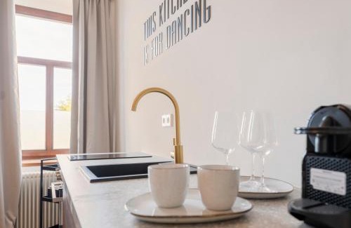 Sankt Polten Apartment | Charming City Lounge Appartement Near Hauptbahnhof - 9/10 Rated