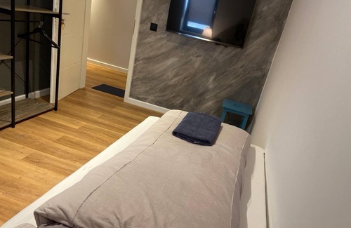 Geestendorf House | Inviting City Maritim Rooms with Breakfast & Family Amenities